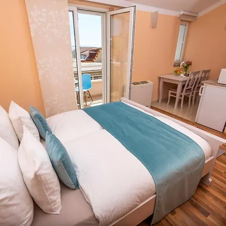 San Marian Apartament Podstrana